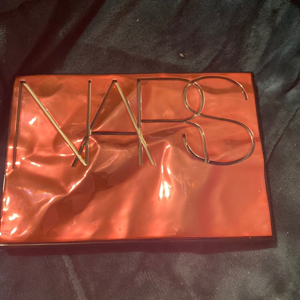 Nars Overlust Cheek Palette (blush and highlighter)